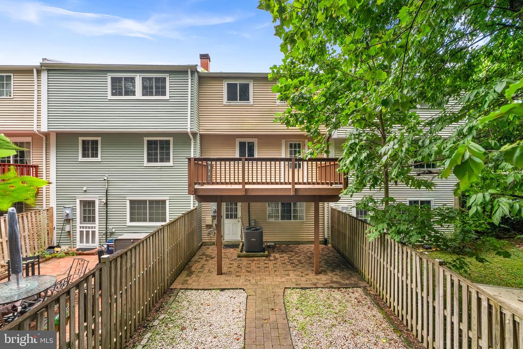 8693 BENT ARROW COURT