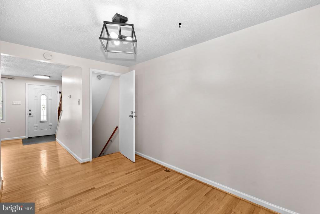 8693 BENT ARROW COURT