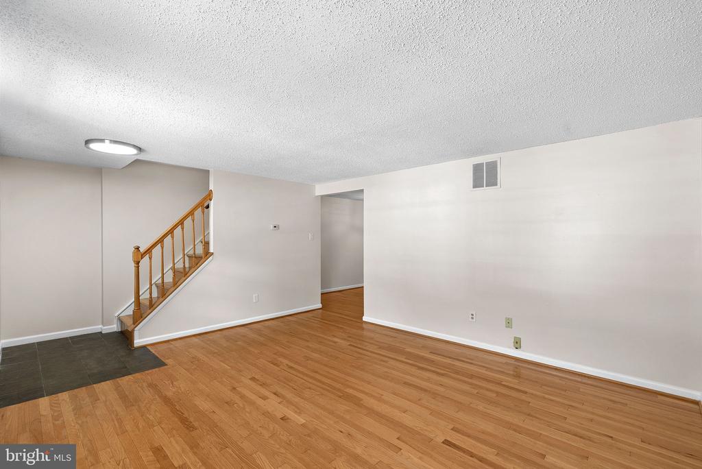 8693 BENT ARROW COURT