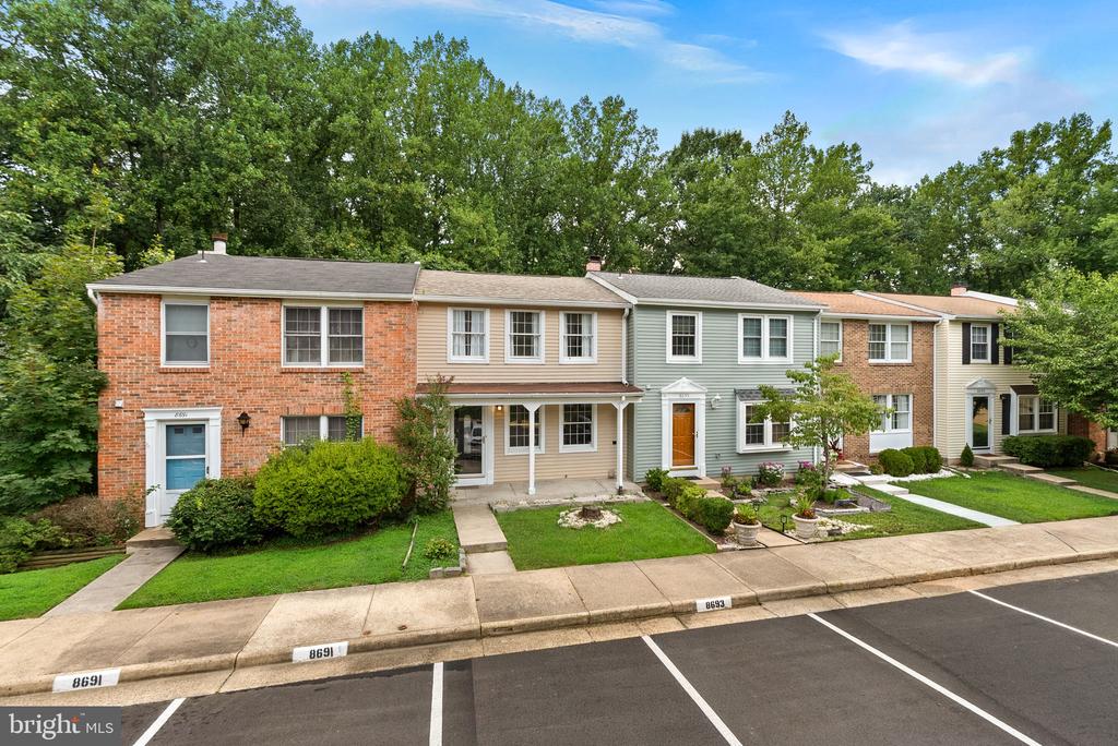 8693 BENT ARROW COURT