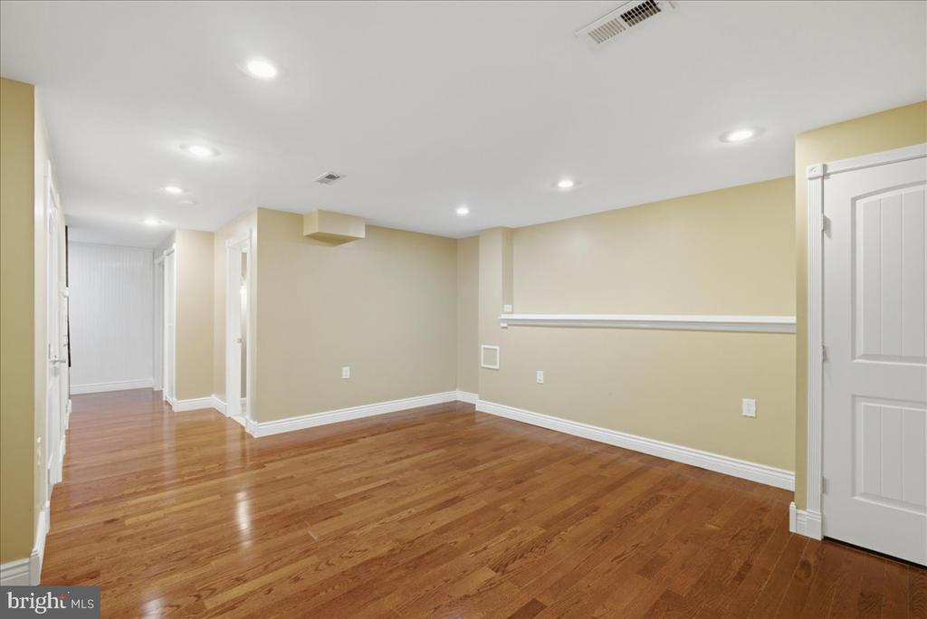 14519 RAVENSCAR COURT