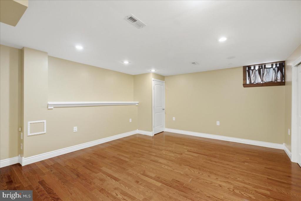 14519 RAVENSCAR COURT