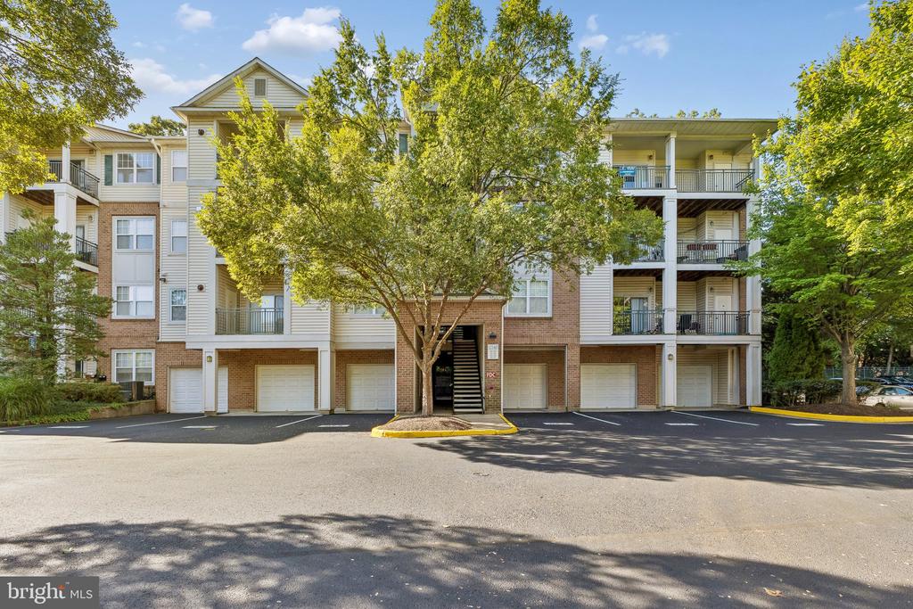 12140 GARDEN GROVE CIRCLE Unit: 404