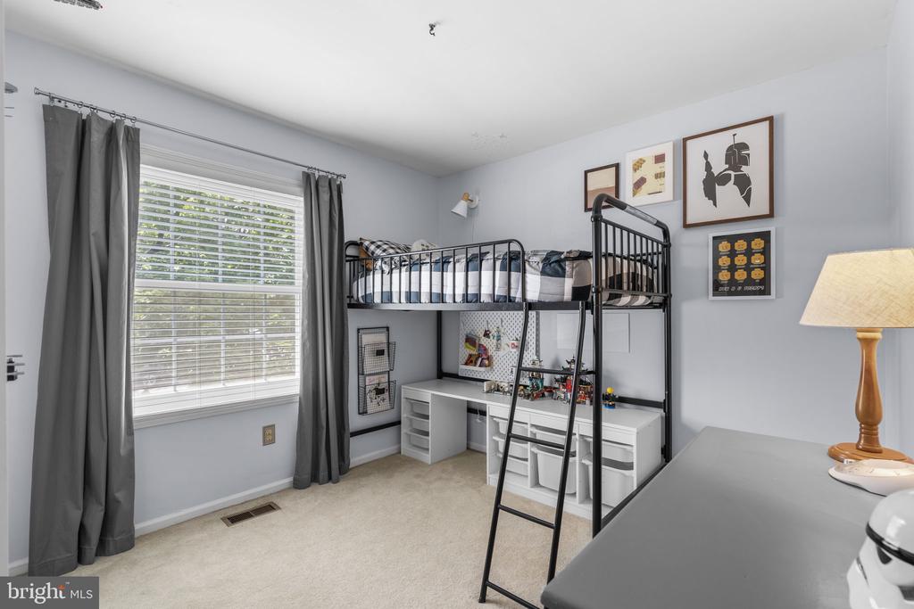 1236 SUMMERFIELD DRIVE