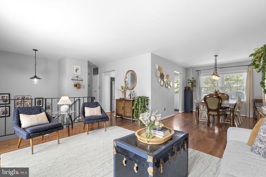 1236 SUMMERFIELD DRIVE
