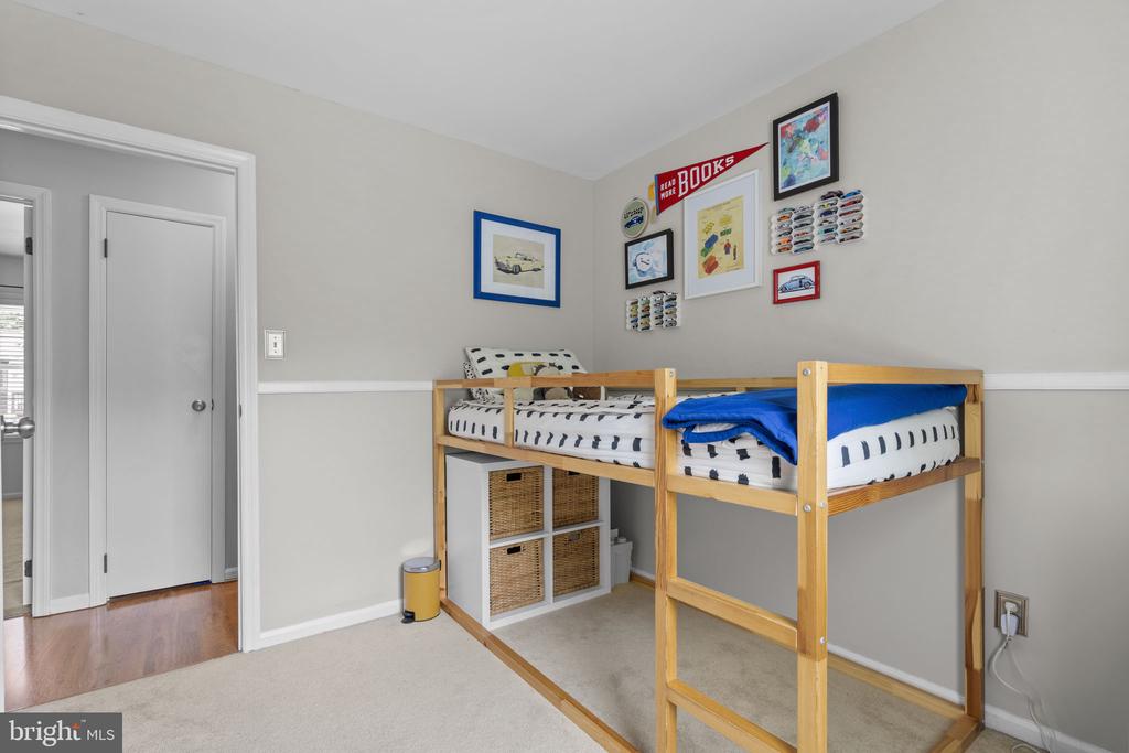 1236 SUMMERFIELD DRIVE