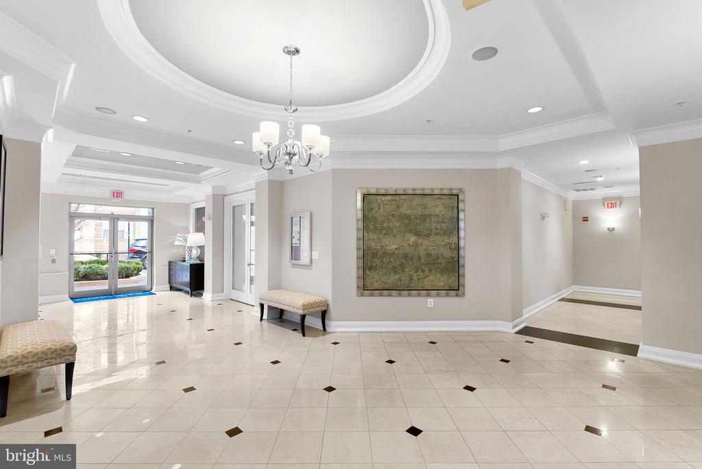 12000 MARKET STREET Unit: 172