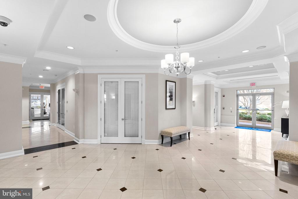 12000 MARKET STREET Unit: 172