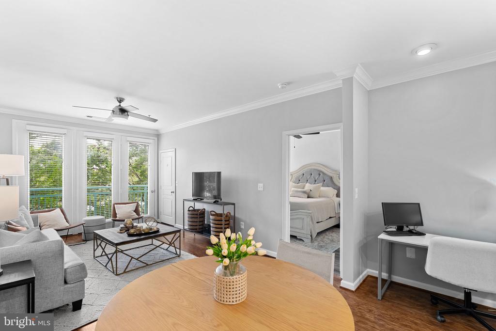12000 MARKET STREET Unit: 172