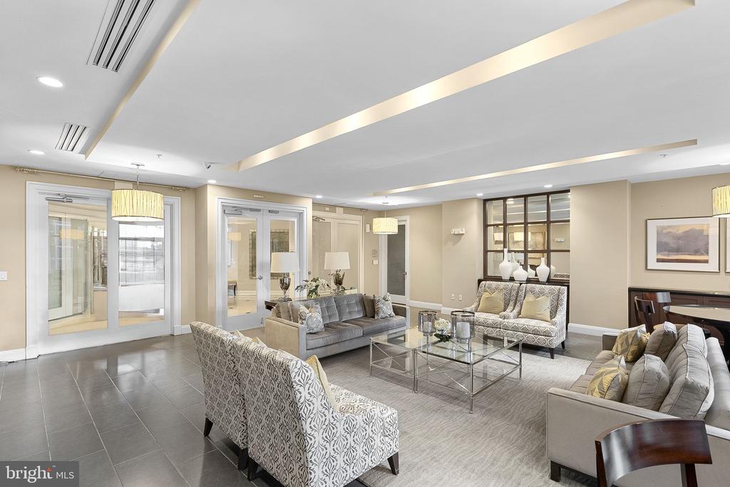 12000 MARKET STREET Unit: 172