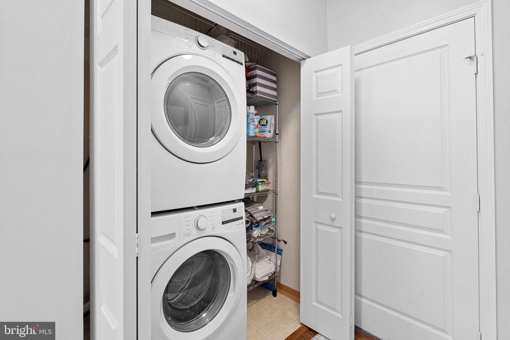 12000 MARKET STREET Unit: 172