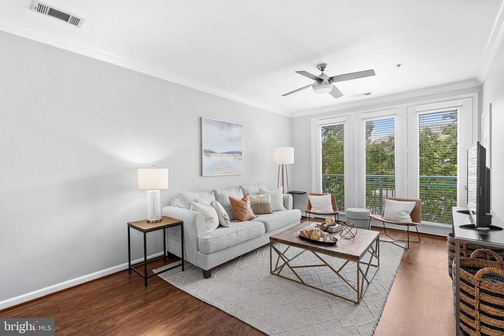 12000 MARKET STREET Unit: 172