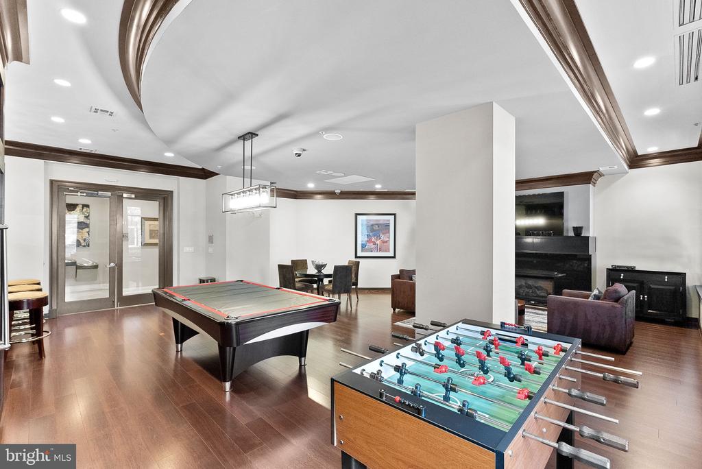 12000 MARKET STREET Unit: 172