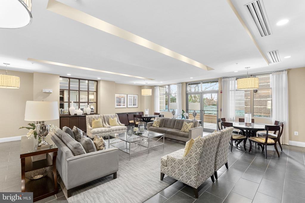 12000 MARKET STREET Unit: 172