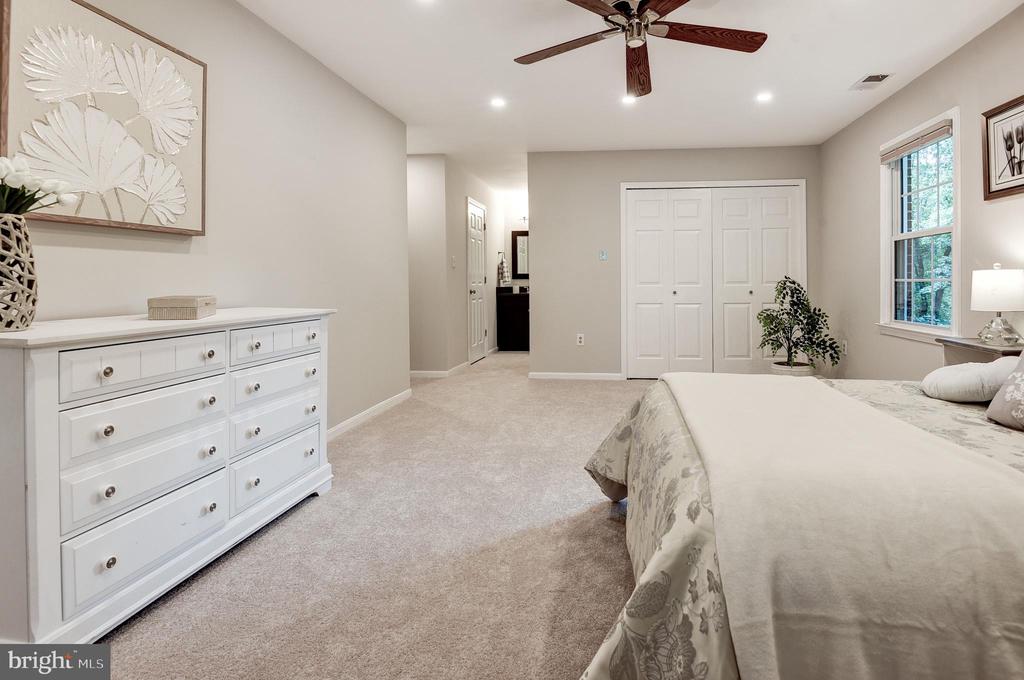 2669 OAKTON GLEN DRIVE