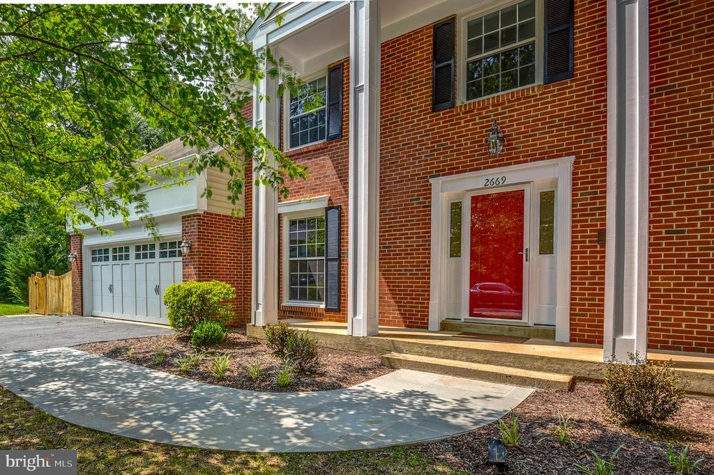 2669 OAKTON GLEN DRIVE