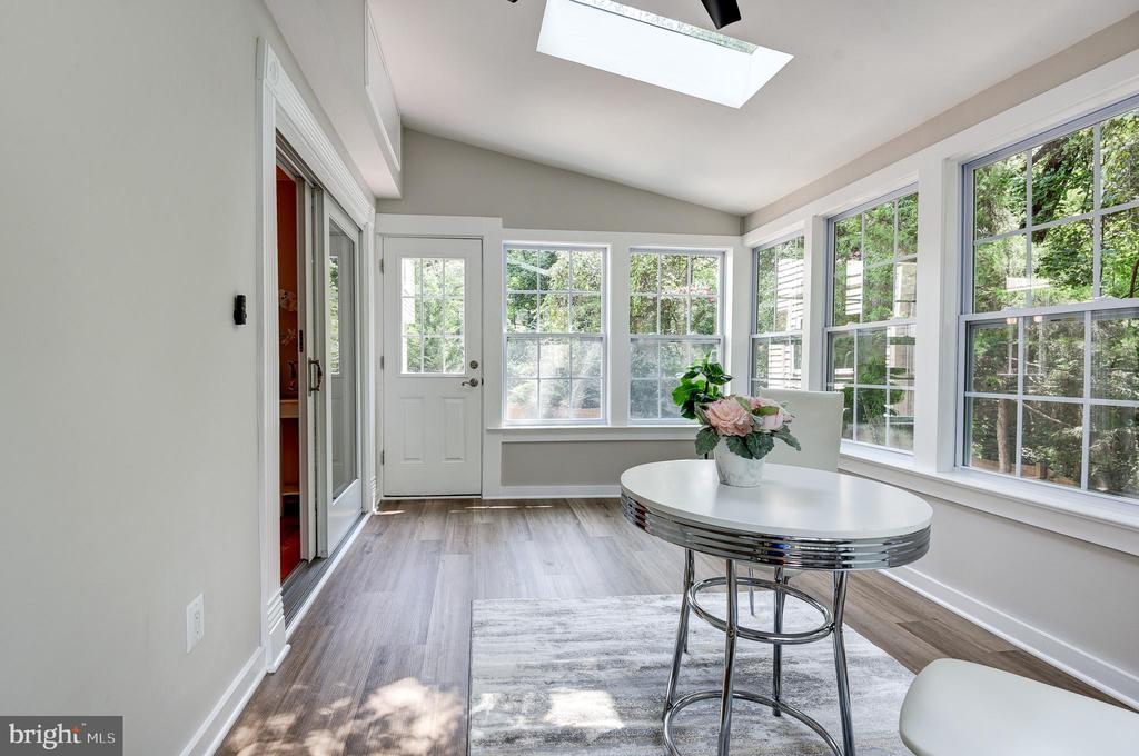 2669 OAKTON GLEN DRIVE