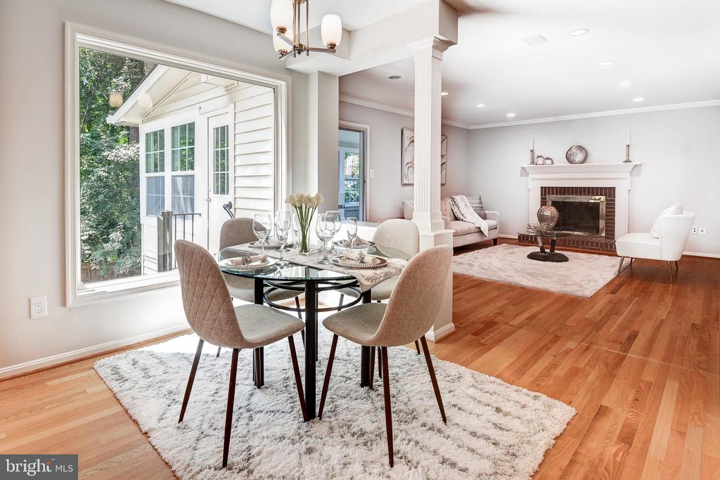 2669 OAKTON GLEN DRIVE