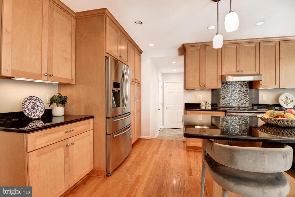 2669 OAKTON GLEN DRIVE