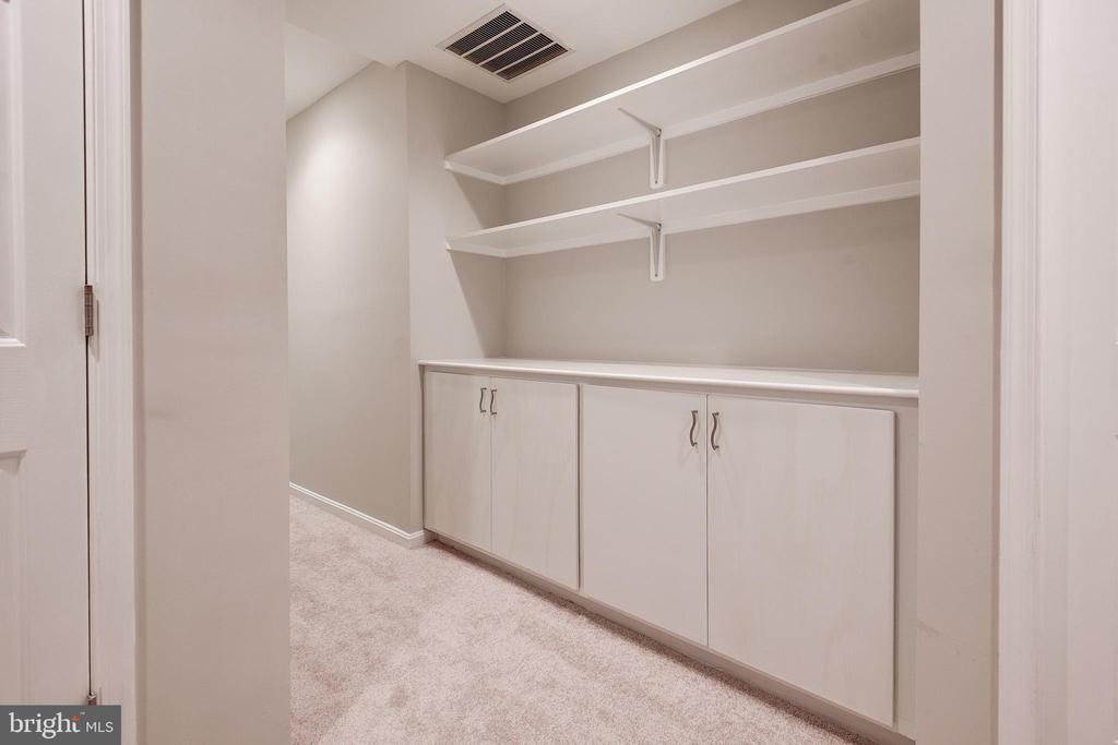 2669 OAKTON GLEN DRIVE