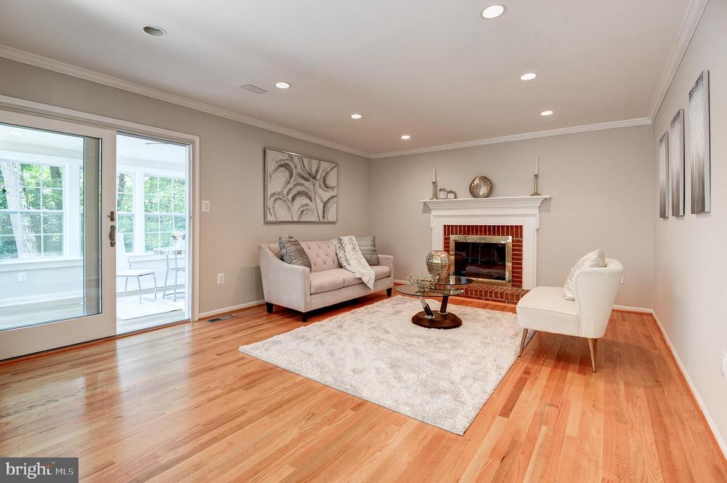 2669 OAKTON GLEN DRIVE