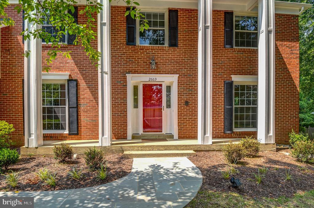 2669 OAKTON GLEN DRIVE