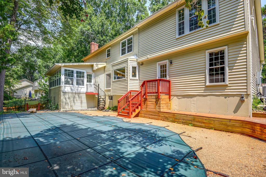 2669 OAKTON GLEN DRIVE