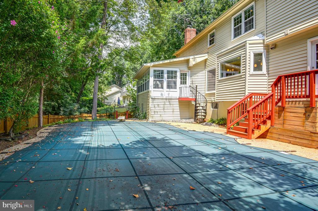 2669 OAKTON GLEN DRIVE