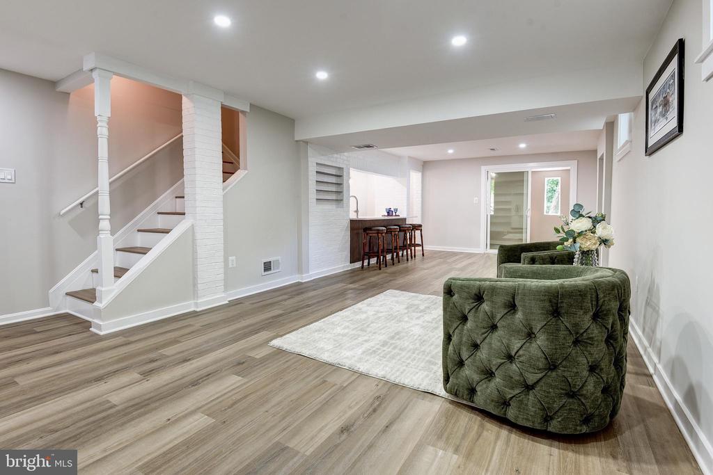 2669 OAKTON GLEN DRIVE