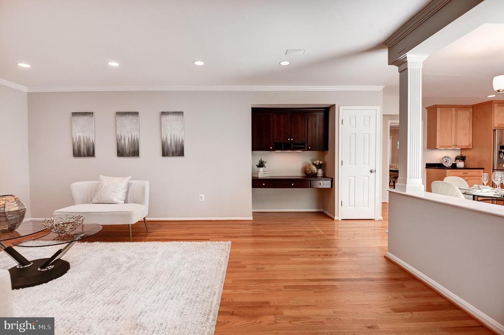 2669 OAKTON GLEN DRIVE