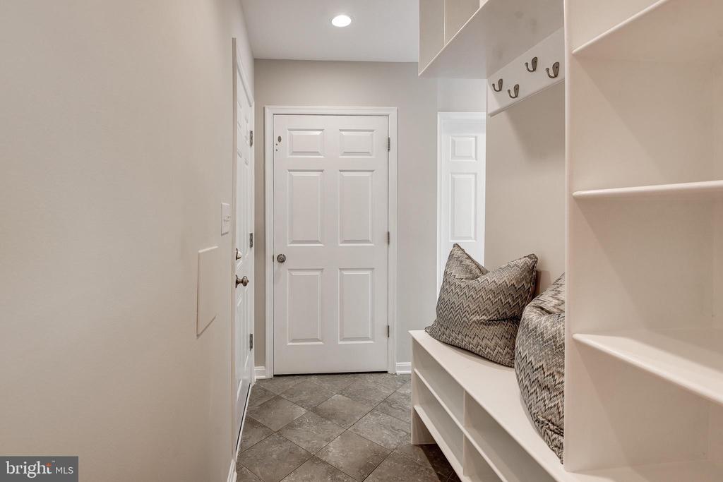 2669 OAKTON GLEN DRIVE