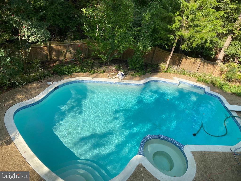 2669 OAKTON GLEN DRIVE