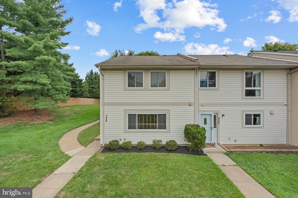 328 RENEAU WAY