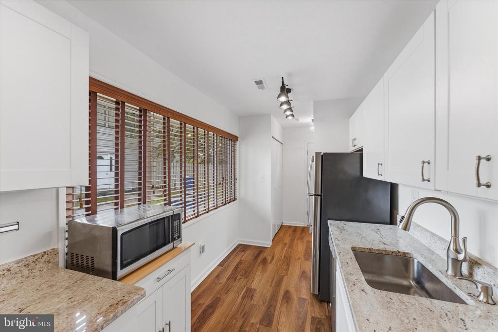 328 RENEAU WAY