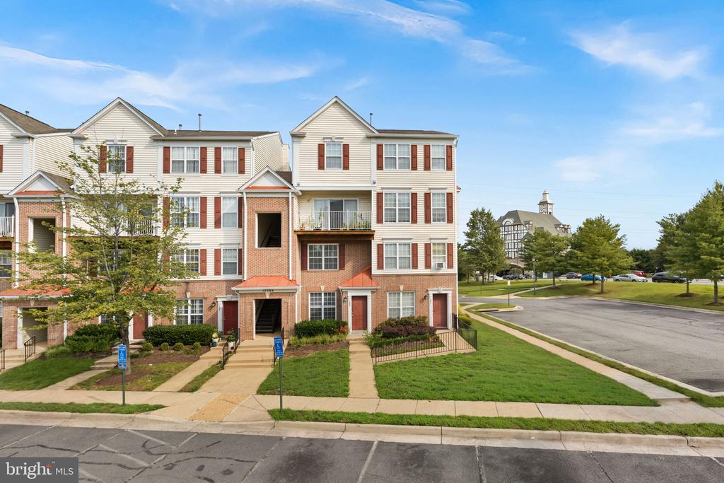 13384 SPOFFORD ROAD Unit: 102
