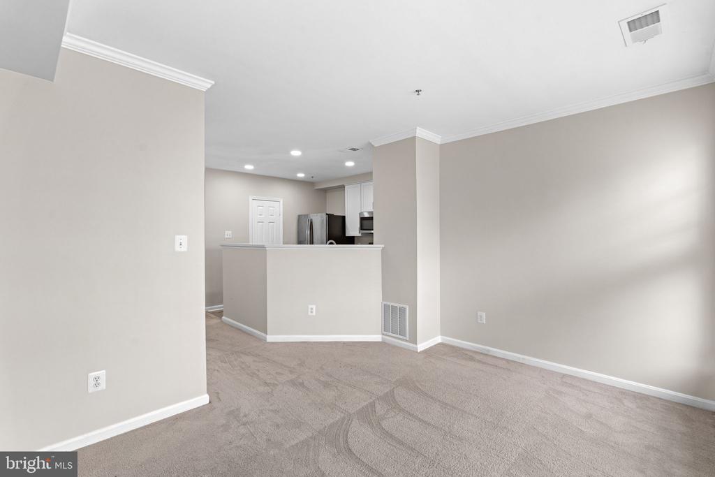 13384 SPOFFORD ROAD Unit: 102