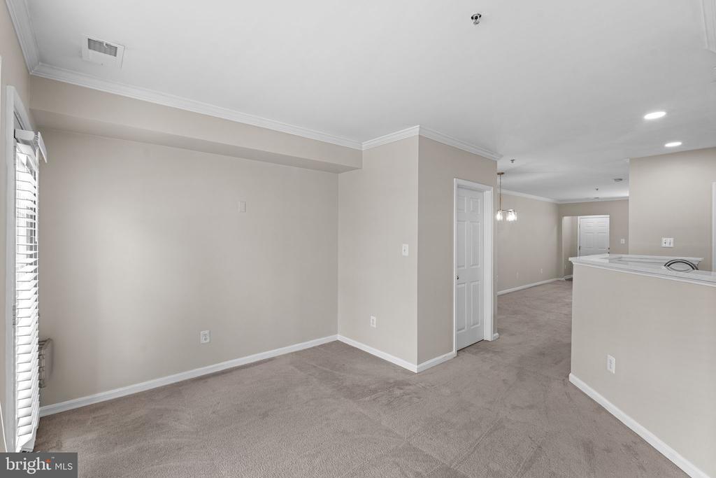 13384 SPOFFORD ROAD Unit: 102