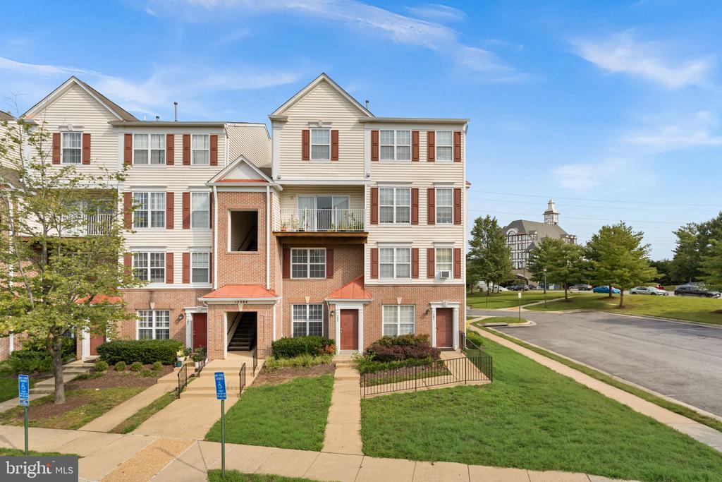 13384 SPOFFORD ROAD Unit: 102