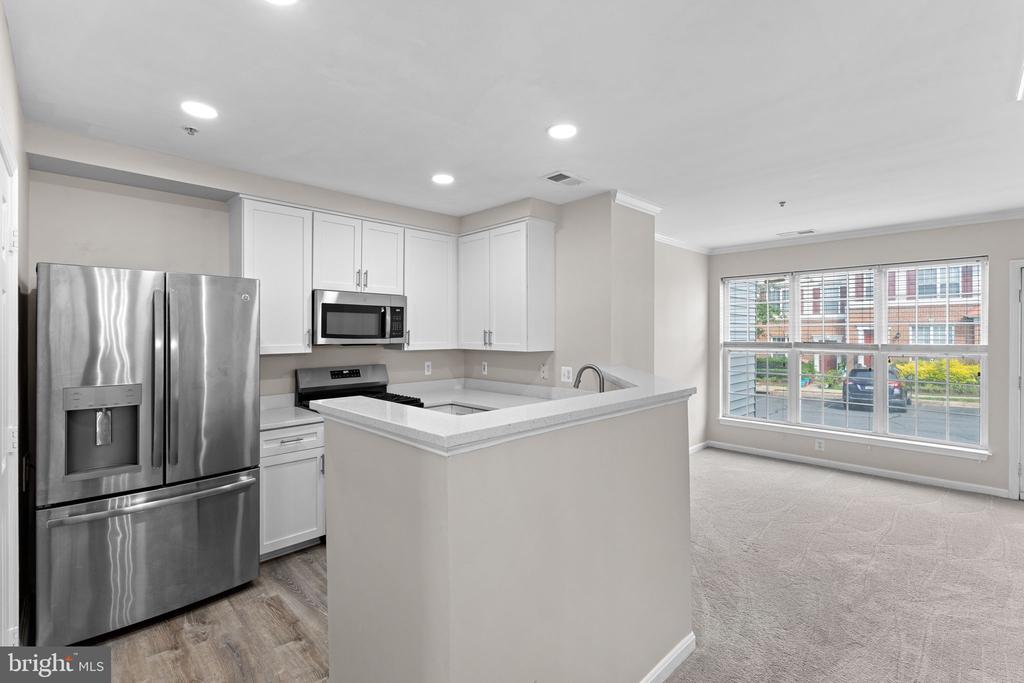 13384 SPOFFORD ROAD Unit: 102