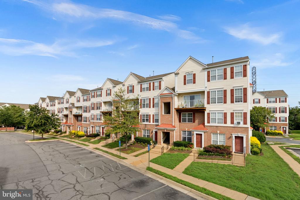 13384 SPOFFORD ROAD Unit: 102