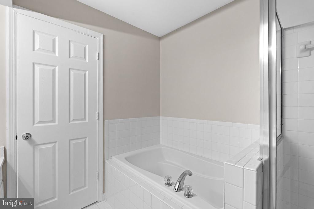 13384 SPOFFORD ROAD Unit: 102