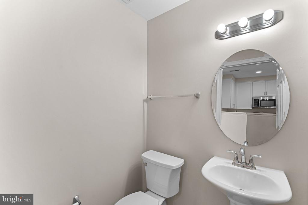 13384 SPOFFORD ROAD Unit: 102