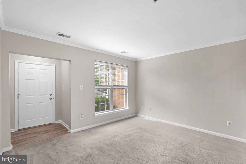 13384 SPOFFORD ROAD Unit: 102
