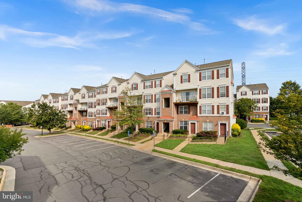 13384 SPOFFORD ROAD Unit: 102