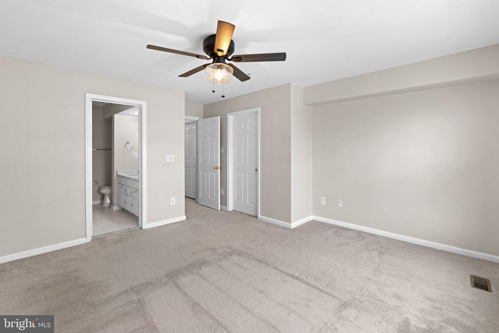 13384 SPOFFORD ROAD Unit: 102