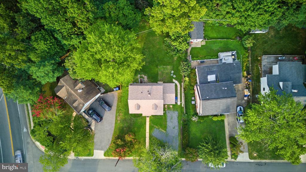 6711 SWARTHMORE DRIVE