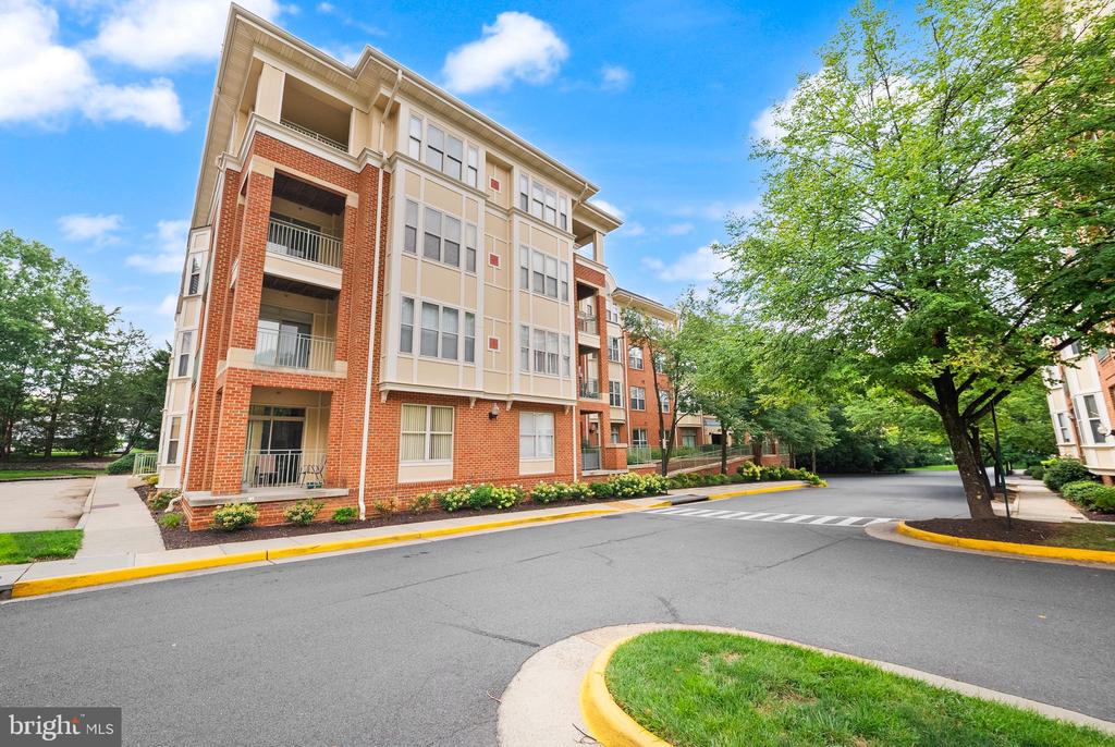 1855 STRATFORD PARK PLACE Unit: 107