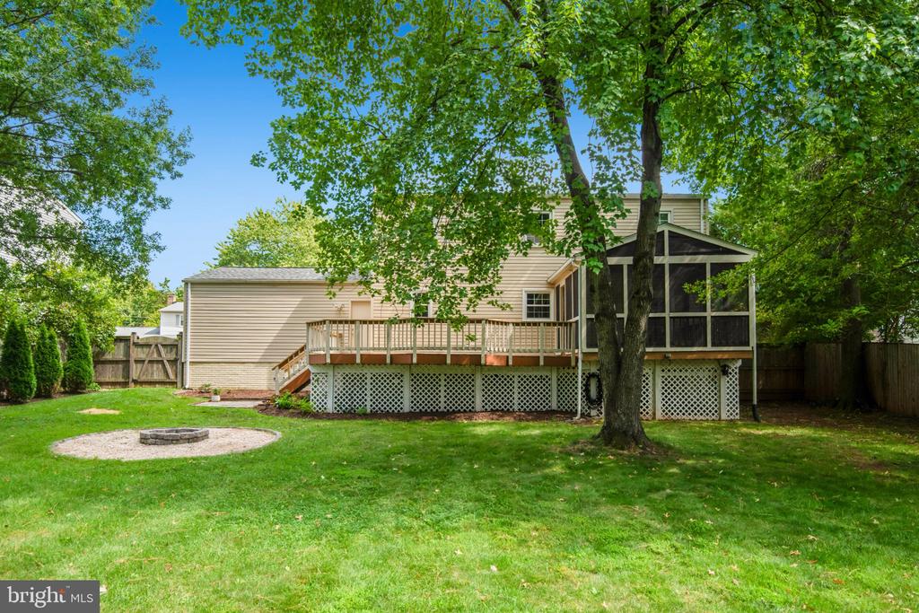13384 BROOKFIELD COURT