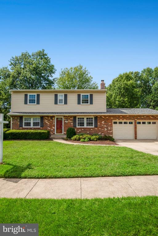 13384 BROOKFIELD COURT