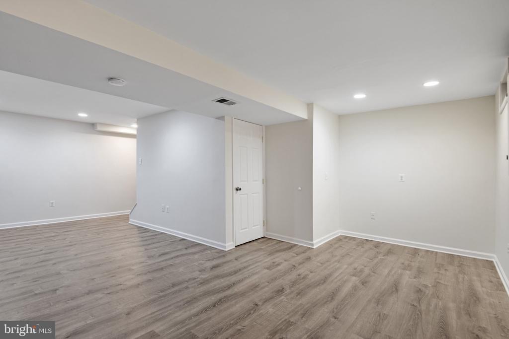 13384 BROOKFIELD COURT